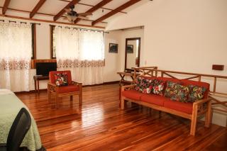 5-Minute Walk to the Beach - Perfect for Your Getaway - Puerto Limón - 3