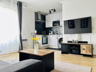 Chic Appartement Design et Securise avec parking, Proche Paris I CDG - Le Bourget - 4