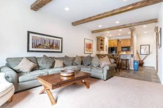 Classic Ski-in Ski-out Condo - Park City - 6