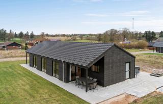 4 Bedroom Stunning Home In Haderslev - 0