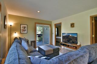 Woodbridge Inn Getaway: Pet Friendly, Mountain Views - 0