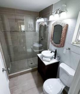 Charming 4BR Home with Heated Pool in Hollywood - Hollywood - 1