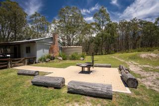 Four Bull Hut - 4