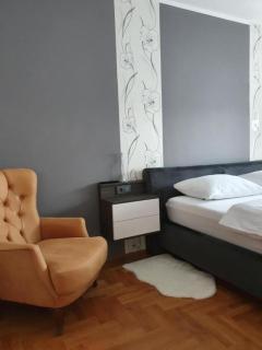 Osijek Space Centar - self check in, free private parking 00-24 - Osijek - 9