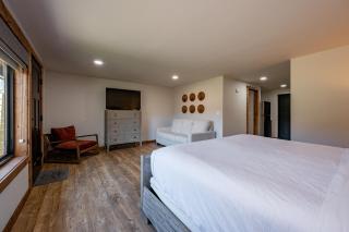 Cove Creek Lodge 102 Poolside Executive King Suite - Oakland - 5