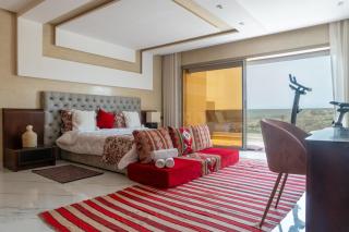 Tayyurt host - 6
