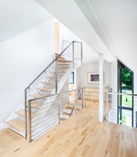 Bright, contemporary house & large private garden - 3