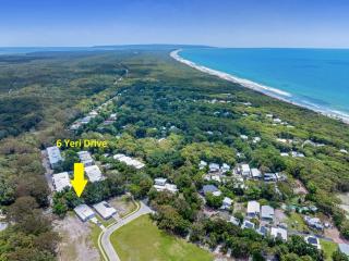 6 Yeri Drive - Rainbow Shores. Aircon. Pets Welcome. Walk to beach - Rainbow Beach - 9