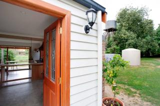 Cortes Cottage - - 4