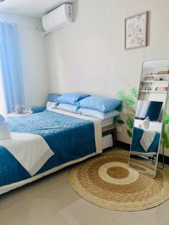 Studio Apartment Condo, Pool View, with Wifi - Lapu Lapu City - 2