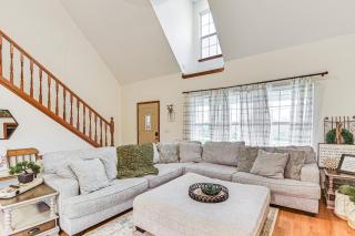 Williamstown Gem with Private Pool and Hot Tub! - 7