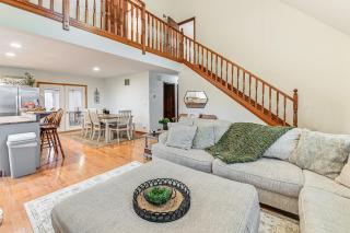 Williamstown Gem with Private Pool and Hot Tub! - 6