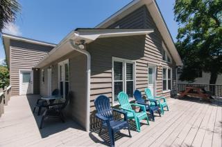 Island Gossip - Edisto Beach - 7