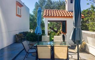 3 Bedroom Awesome Home In Bibinje - Bibinje - 9
