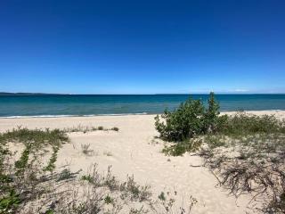 Homestead Beach Condo with Breathtaking View - Glen Arbor - 6
