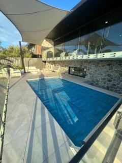 Oceanfront Luxury, Two Complete 5 star Homes in One Stunning Esplanade Escape - 7