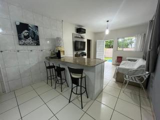 Casa amarela na lagoa de Ibiraquera - Imbituba - 2