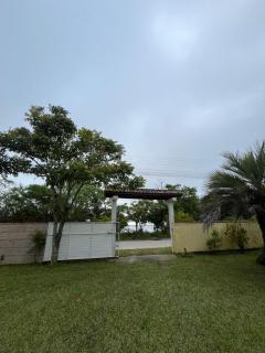 Casa amarela na lagoa de Ibiraquera - Imbituba - 5