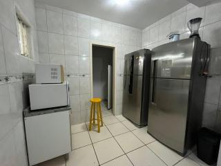 Casa amarela na lagoa de Ibiraquera - Imbituba - 7