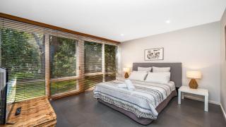 Birdsong - Pearl Beach - 7