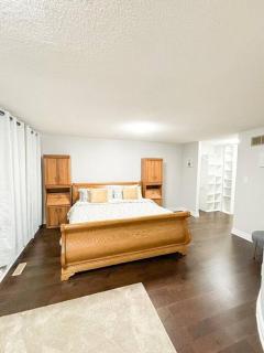Supreme Suites - Ajax - 8