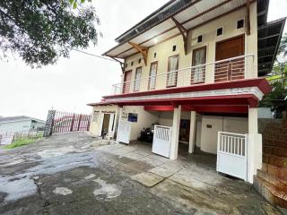 OYO 93422 Villa Tirto - 3
