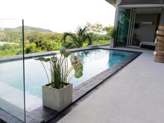 Phuket 4-Bedrooms Seaview 884m2 Private XL Luxury Infinity Pool Villa - Ban Pa Khlok - 4