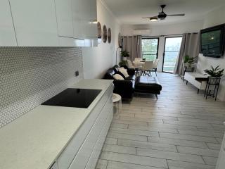 Modern Exec Apartment - 6