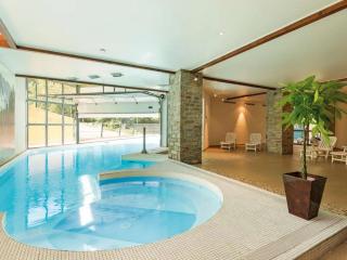 Appartement avec piscine chauffée, parking et vue montagne à Cauterets - FR-1-812-77 - Cauterets - 2