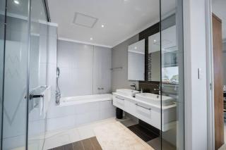 Masingita Towers - Luxurious Apartment Condo in Sandton - Johannesburg - 3