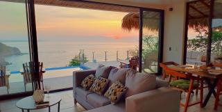 EXCLUSIVE OCEANFRONT Casa Di Luca - Playa Estacahuite - 4