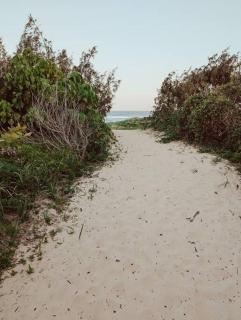 The Nest - Azzure Coastal Resort - Kawana Waters - 8