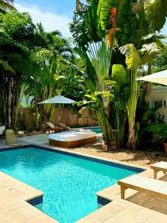 Islands Inn on the Drive - Sunset Suite - King Bed - B1 - Fort Lauderdale - 1