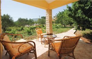 Picturesque Escape Holiday Home with Pool and Sauna - Kastel Novi - 5