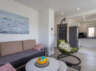 Trendy and Chic Apartment with Terrace and Private Garden - Kaštela - 8