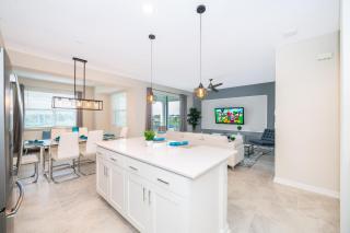 3151-207NC STOREY LAKE, CONDO 2/2 LAKE VIEW - Kissimmee - 0