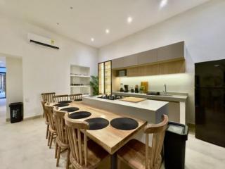 Prestigious House wtih Fantastic Pool in CTG - 3