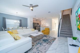 3005PB TOWNHOUSE 5 BEDROOMS & 4 BATHROOMS + POOL - Kissimmee - 0