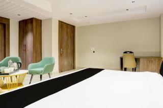 Collection O THE PARK LANE - 1