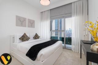 DOWNTOWN VIEWS II - VOGUE Two Bedroom Apartment with Balcony and Full Burj Khalifa View - 5