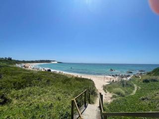 Two minutes walk to Stockland - 5