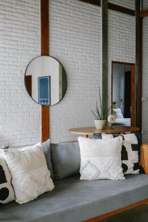 Modern 3 Bdr Villa in Pererenan w Private Pool Walk to Beach and Cafes - 1