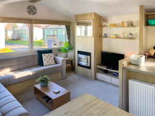 Meridan Birkham 2 - Uk48531 - Knaresborough - 8