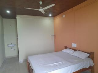 Aisiri comforts beach stay and cafe - Gokarn - 7