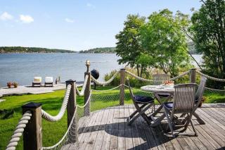 Waterfront archipelago house Stockholm - 2