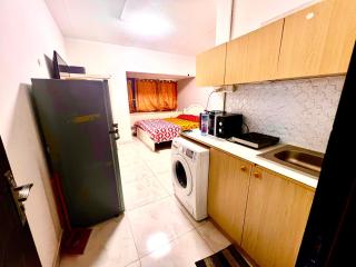 Flats in Dubai Emirates Tower Metro Station - 2