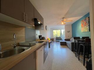 087 CAP CITY CAP D'AGDE Studio proche commerce 4 personnes avec parking - 7