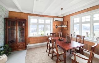 6 Bedroom Cozy Home In Ølensvåg - Ølsvågen - 7