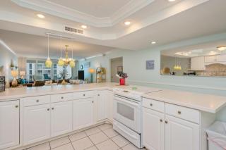 1095 Shoreline - Bedroom Beach Front Condo Free Beach Setup - Destin - 1