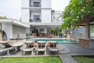 Agung Homestay Canggu Mitra RedDoorz - Canggu - 9